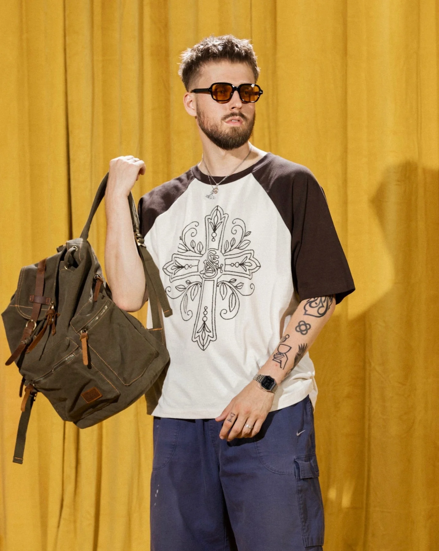 "CRUCIFIX" RAGLAN TEE - Image 3