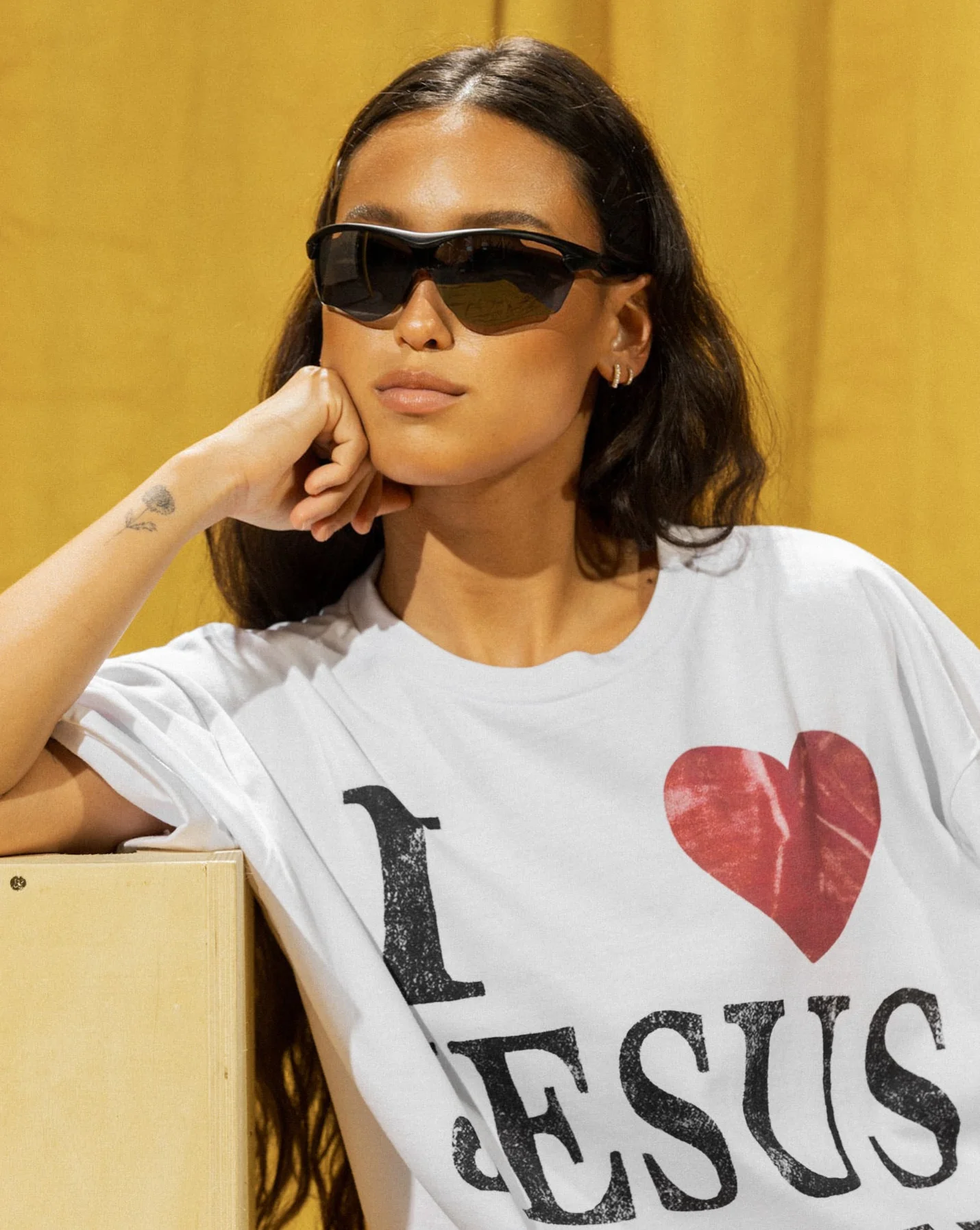 "JESUS <3 U" TEE - Image 3