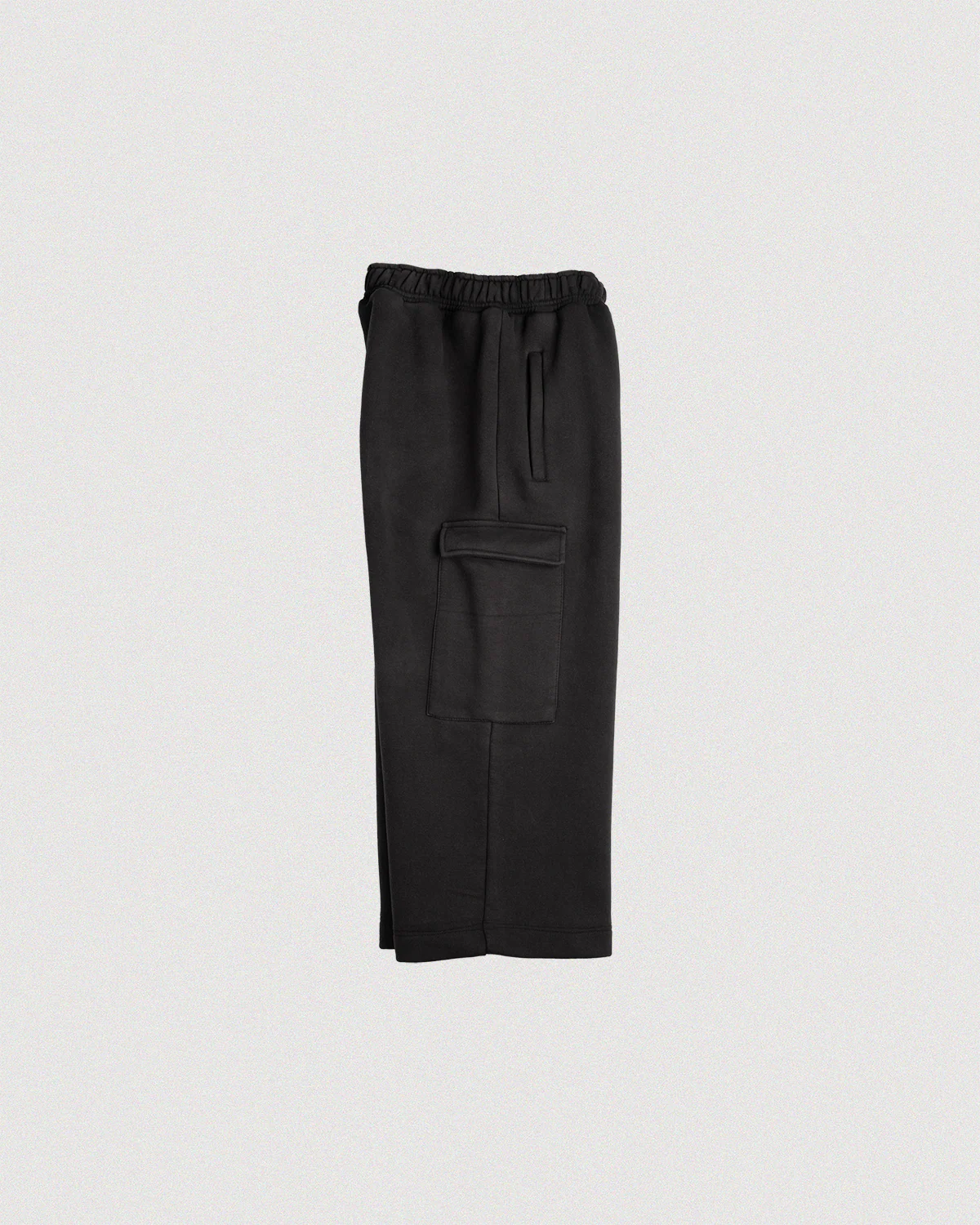 "NOIR" 3/4 LEG UTILITY SWEATPANTS - Image 4